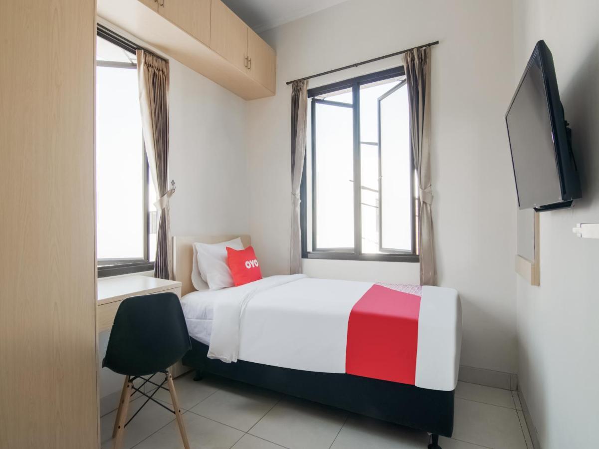 Oyo 3824 Columbus Residence J1 Telukjambe Экстерьер фото